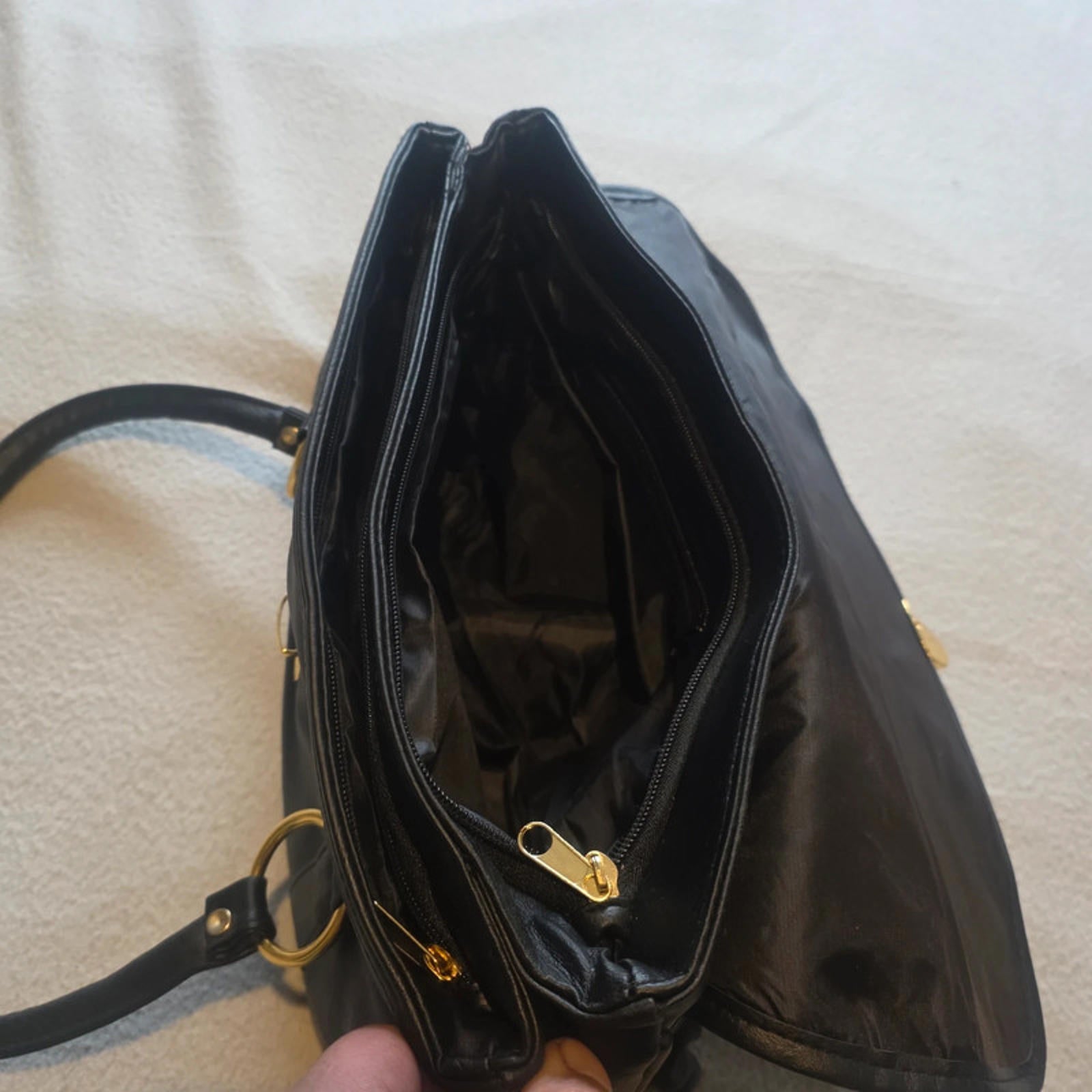 Black Leather Handbag Gold Hardware Ring Detail Classic Structured Shoulder Bag