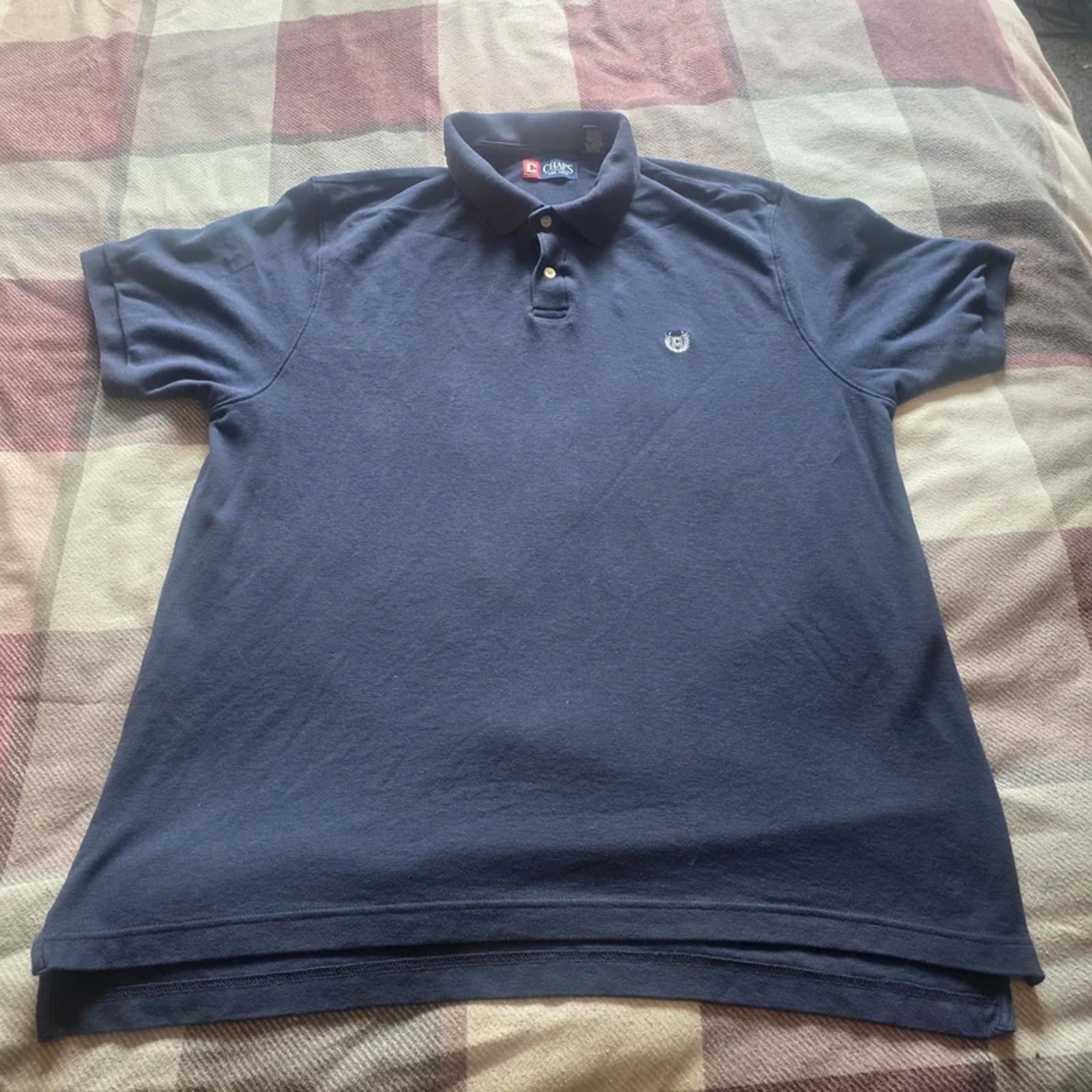 Navy blue short-sleeve polo shirt