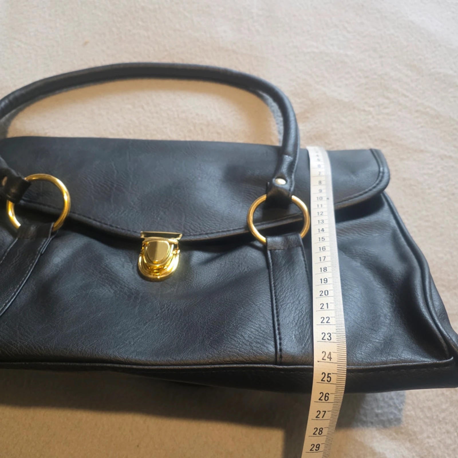 Black Leather Handbag Gold Hardware Ring Detail Classic Structured Shoulder Bag
