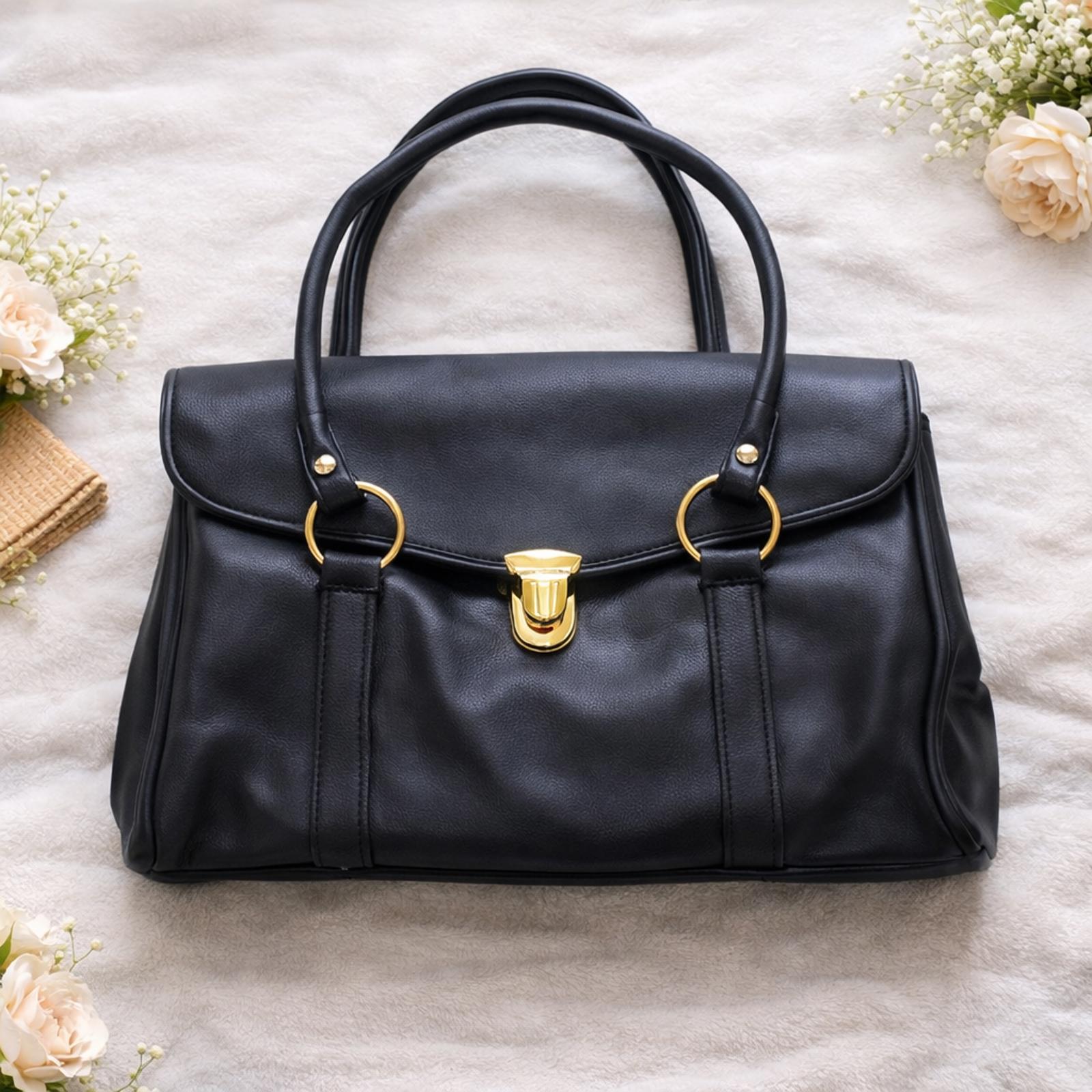 Black Leather Handbag Gold Hardware Ring Detail Classic Structured Shoulder Bag