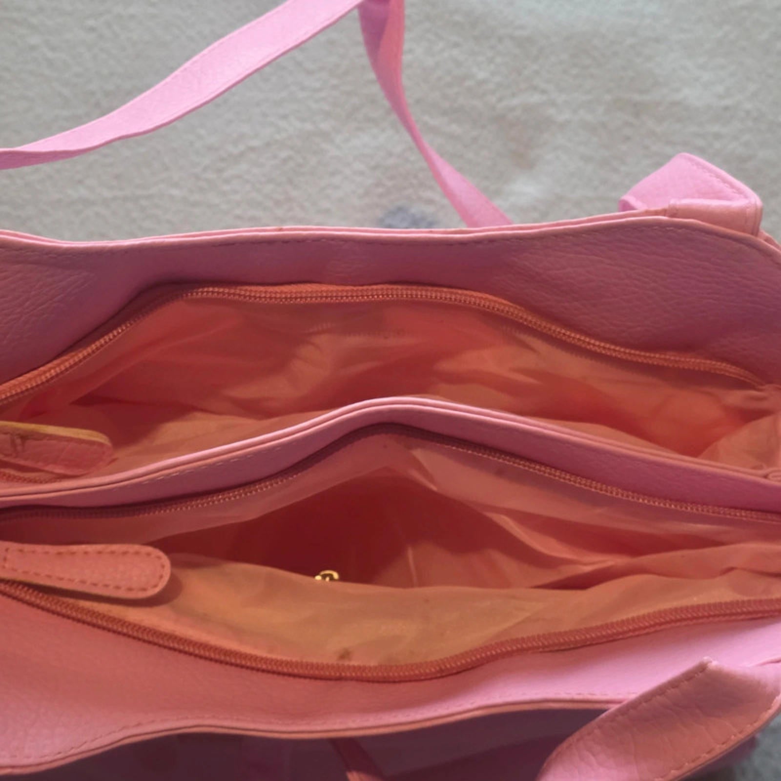 Pink Faux Leather Shoulder Bag with G Logo - Multiple Pockets & Zip Compartments