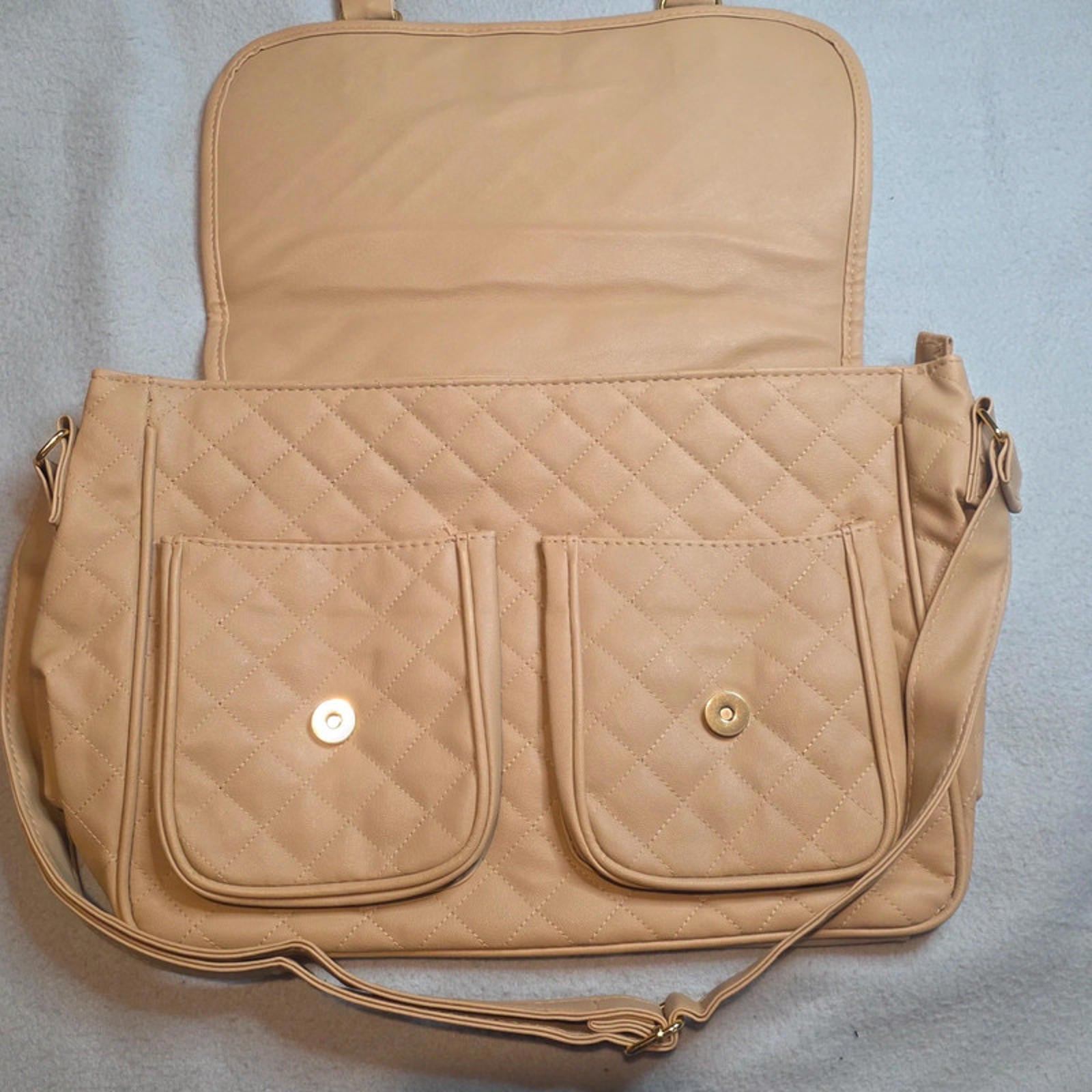 Beige Quilted Shoulder Messenger Bag 40cm Gold Buckle 2 Front Pockets Zip Top