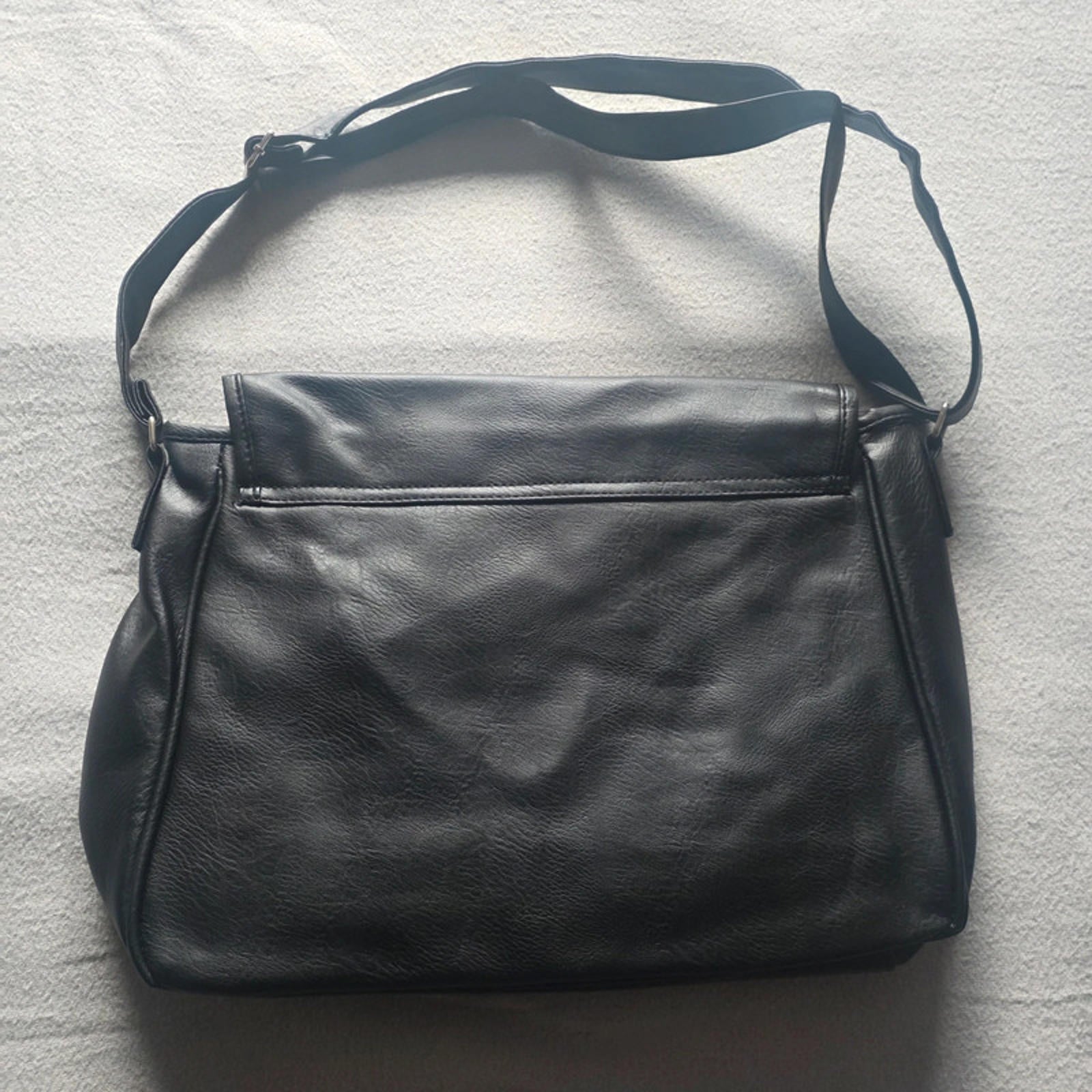 Black Faux Leather Messenger Bag Cross Body Satchel 2 Front Pockets Adjustable